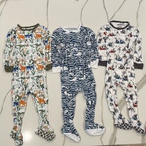Magnetic Me bundle of 3 size 9-12months footie pjs